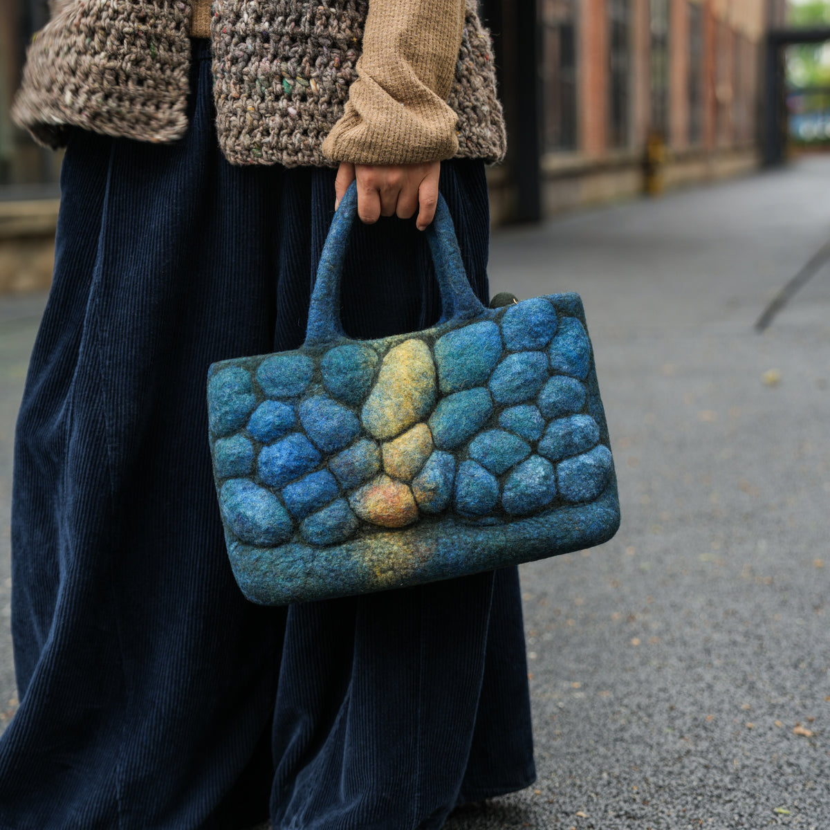 Pebbles Studio Bag, handmade wet-felted wool, lifestyle photo 7